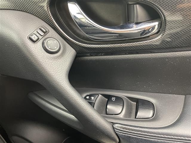 Nissan X-TRAIL 2016 8174204-9