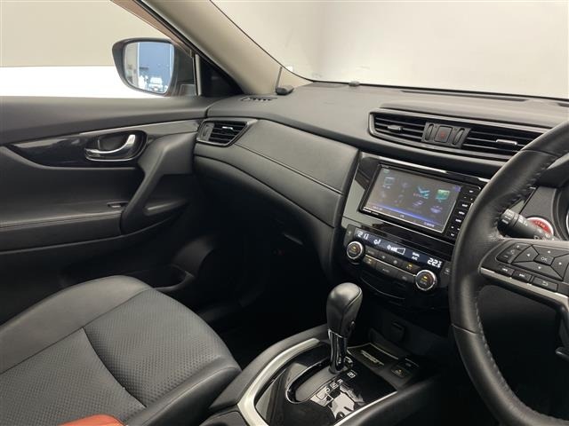 Nissan X-TRAIL 2019 8174208-4