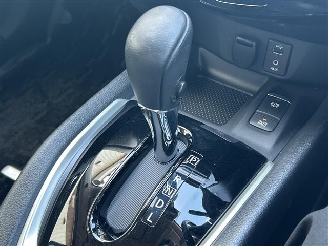Nissan X-TRAIL 2017 8174215-1