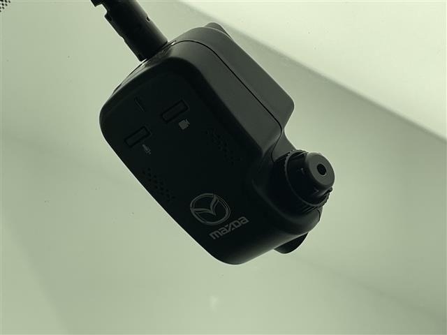 Mazda AXELA 2017 8177365-16