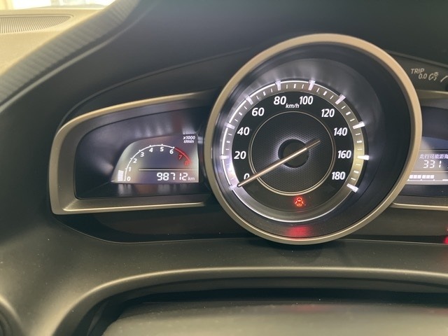 Mazda AXELA 2014 8177371-6