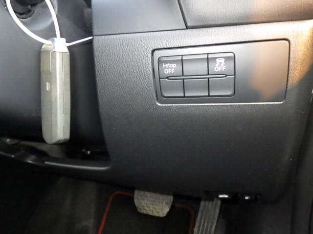 Mazda AXELA 2016 8177388-6
