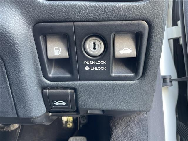 Toyota CELSIOR 2003 8178803-20
