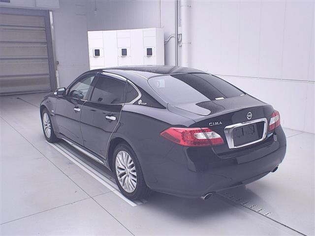 Nissan CIMA 2015 8175798-1