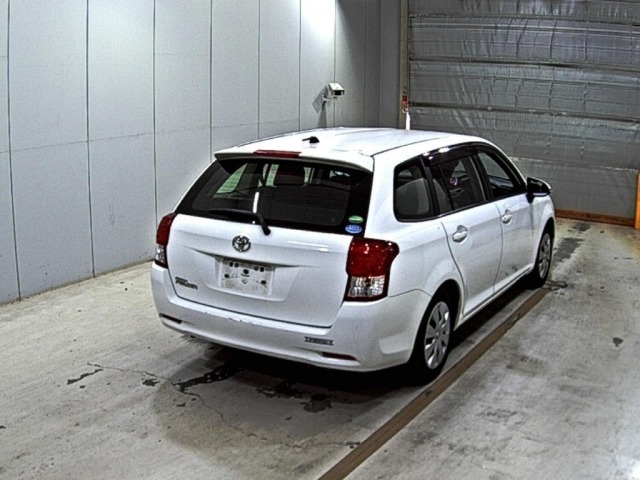 Toyota COROLLA FIELDER 2012 8175523-5