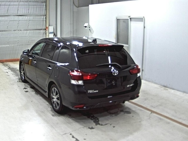 Toyota COROLLA FIELDER 2017 8175546-1