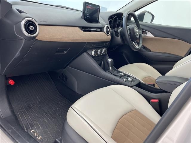 Mazda CX-3 2023 8176596-2