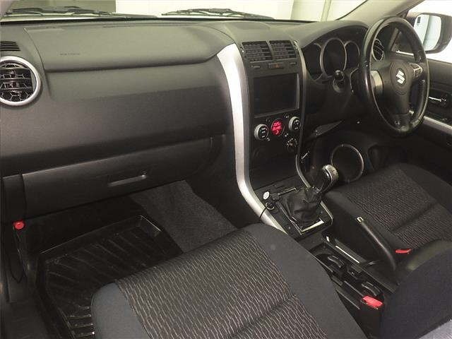 Suzuki ESCUDO 2013 8178549-4