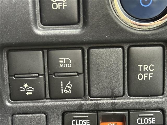 Toyota ESQUIRE 2016 8178445-11