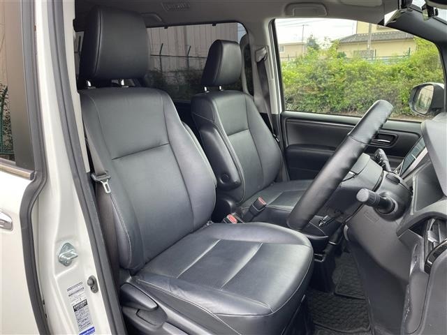 Toyota ESQUIRE 2017 8178446-8