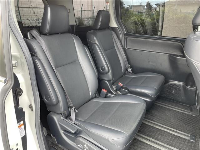 Toyota ESQUIRE 2017 8178446-9