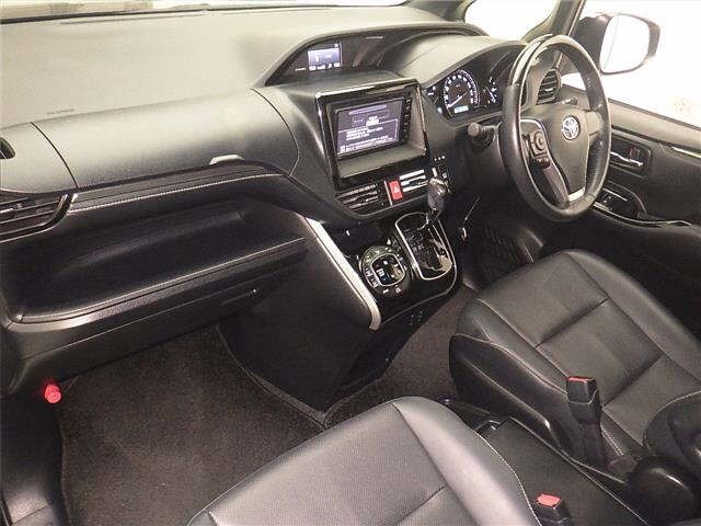 Toyota ESQUIRE 2020 8178458-4