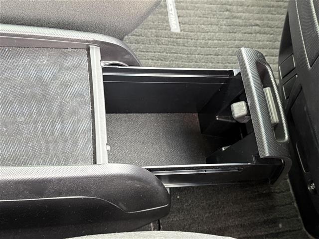 Toyota ESTIMA 2012 8178684-2