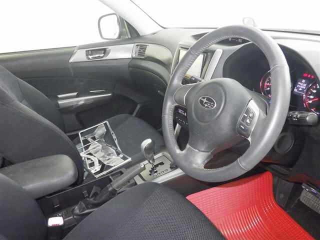Subaru FORESTER 2011 8175848-3
