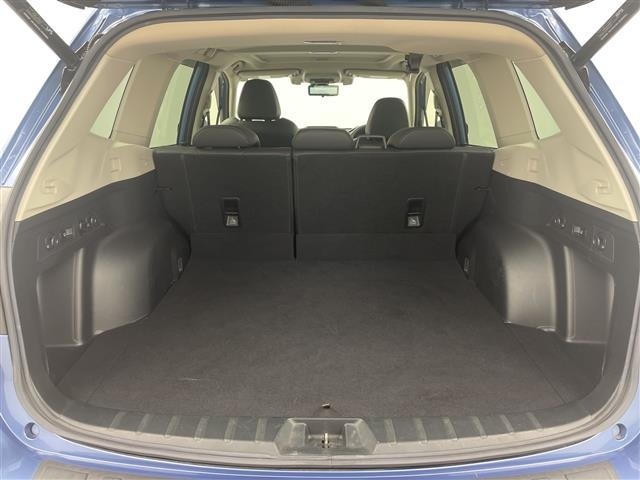 Subaru FORESTER 2018 8176134-11