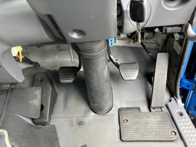 Isuzu FORWARD 2010 8178893-4