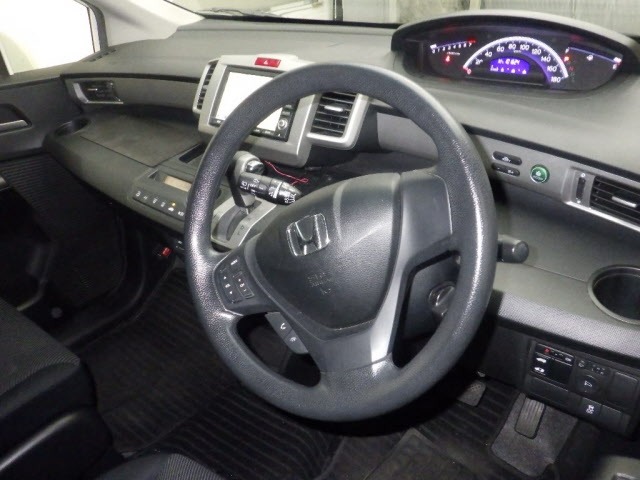 Honda FREED 2012 8176639-3
