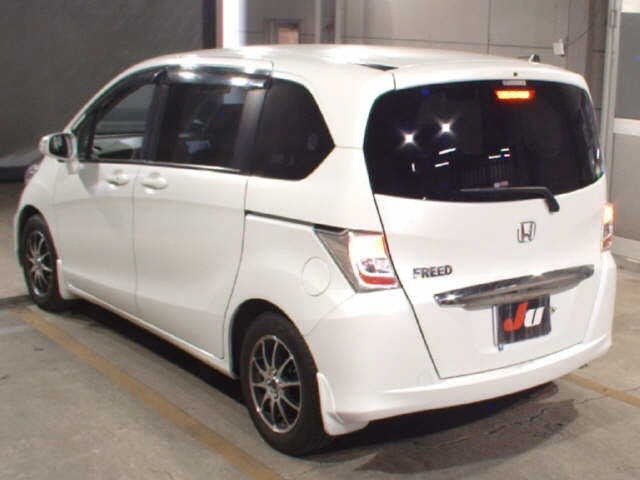 Honda FREED 2014 8176655-1
