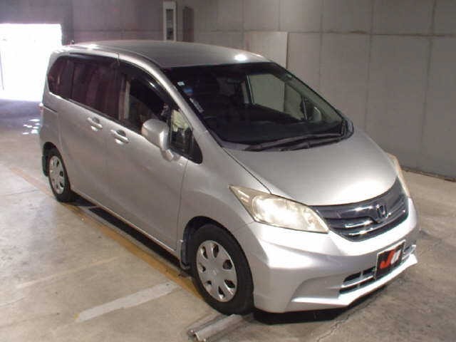 Honda FREED 2013 8176656-0