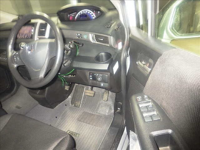 Honda FREED 2013 8176656-7
