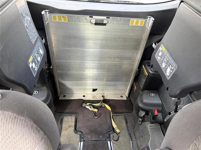 Honda FREED 2013 8176808-1