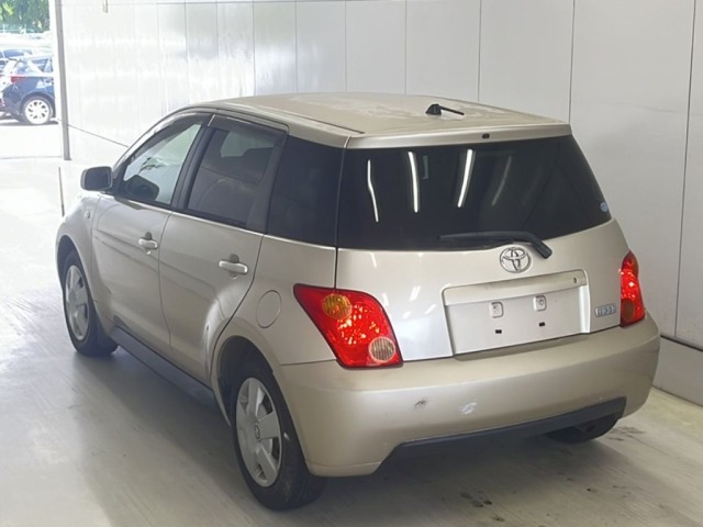 Toyota IST 2003 8175311-1