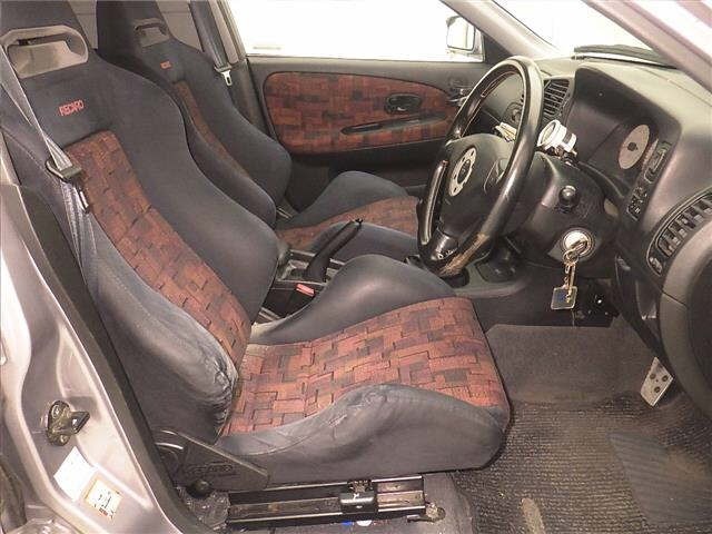Mitsubishi LANCER 1996 8176963-5