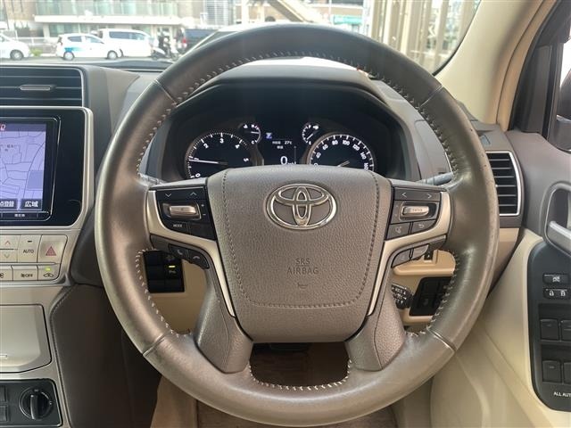 Toyota LAND CRUISER PRADO 2017 8177614-21