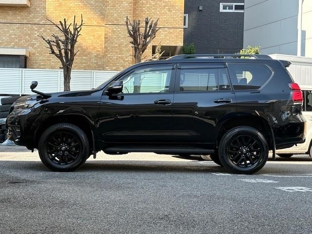 Toyota LAND CRUISER PRADO 2023 8177810-21