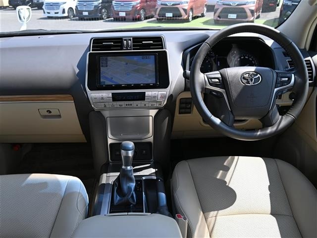 Toyota LAND CRUISER PRADO 2023 8177824-15