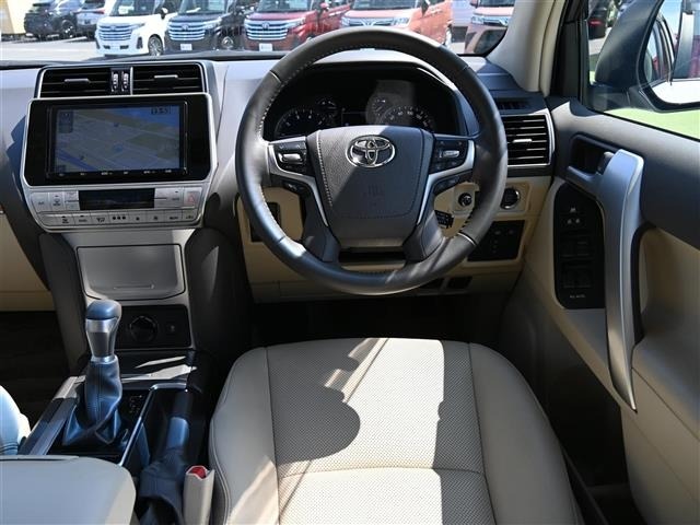 Toyota LAND CRUISER PRADO 2023 8177824-22