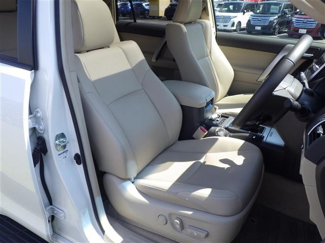 Toyota LAND CRUISER PRADO 2023 8177824-6