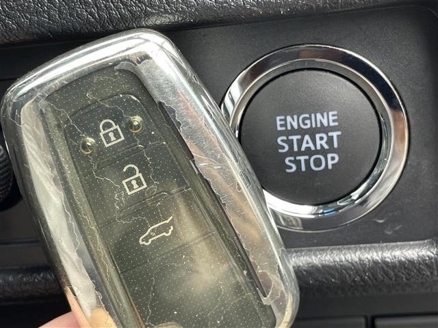 Toyota LAND CRUISER PRADO 2023 8177826-8