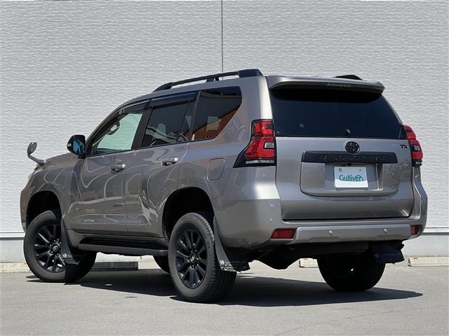 Toyota LAND CRUISER PRADO 2023 8177829-30