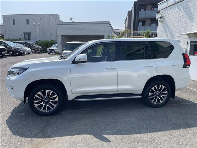 Toyota LAND CRUISER PRADO 2022 8177830-17