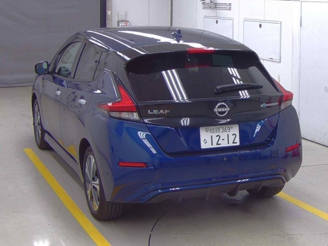 Nissan LEAF 2021 8178117-1