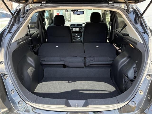 Nissan LEAF 2019 8178211-12
