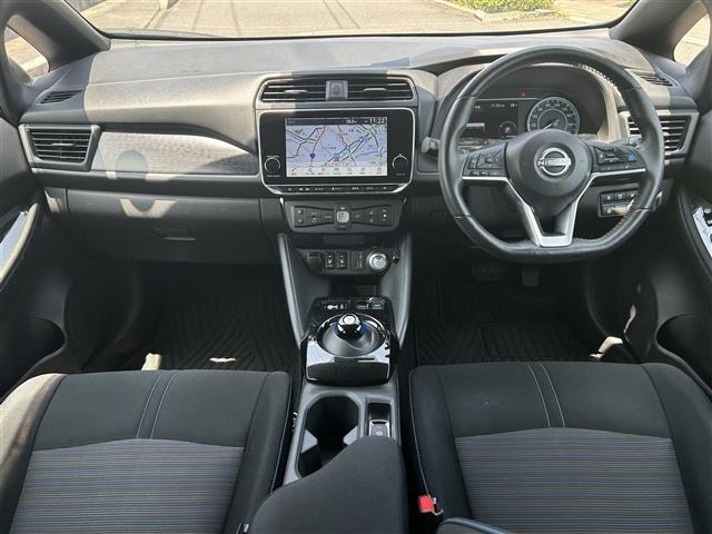 Nissan LEAF 2021 8178214-14