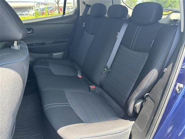 Nissan LEAF 2021 8178214-20