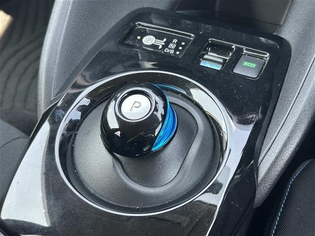 Nissan LEAF 2021 8178214-21