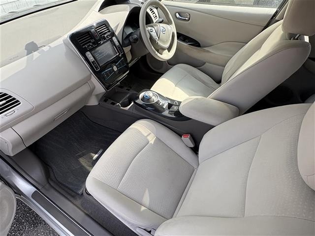 Nissan LEAF 2012 8178216-8