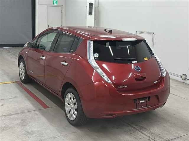 Nissan LEAF 2013 8178232-1
