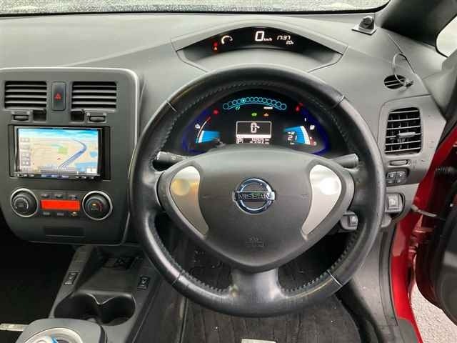 Nissan LEAF 2013 8178232-3