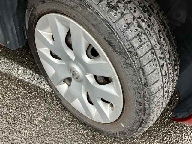 Nissan LEAF 2013 8178232-9