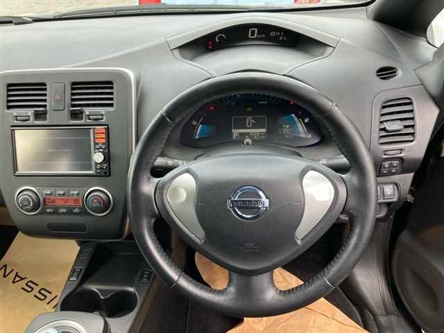 Nissan LEAF 2015 8178233-3