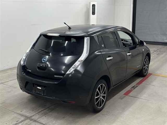 Nissan LEAF 2015 8178233-5