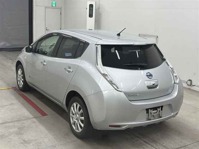 Nissan LEAF 2016 8178242-1