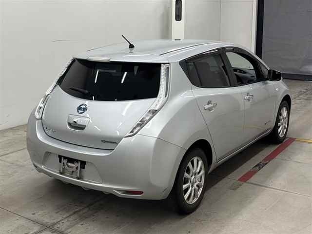 Nissan LEAF 2016 8178242-5