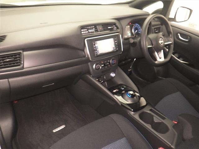 Nissan LEAF 2022 8178285-4