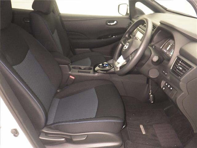 Nissan LEAF 2022 8178285-5